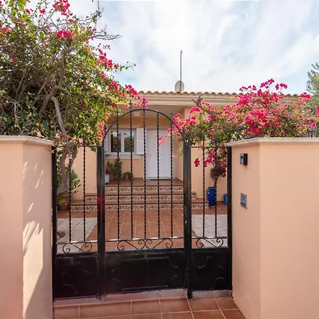 Punta Prima Sleeps 8 With Pool Air Con And Wifi *