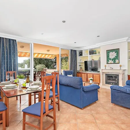 Punta Prima Sleeps 8 With Pool Air Con And Wifi Villa