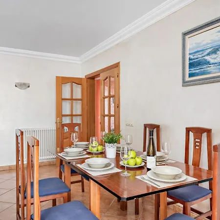Punta Prima Sleeps 8 With Pool Air Con And Wifi