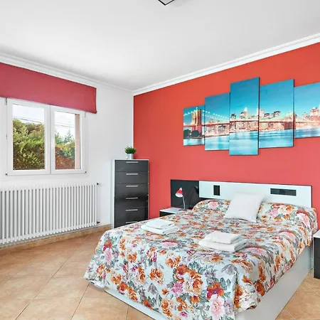 Punta Prima Sleeps 8 With Pool Air Con And Wifi Punta Prima (Menorca)