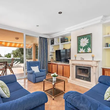 Villa Punta Prima Sleeps 8 With Pool Air Con And Wifi Punta Prima (Menorca)